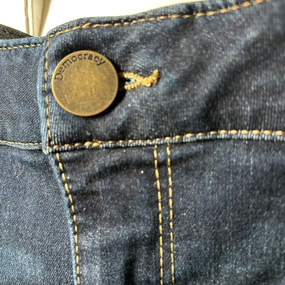 Blue Jeans by Democracy Size 18W Boot Cut - Picture 2 of 8